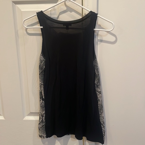 Express Sequin Snakeskin Top - Picture 3 of 4